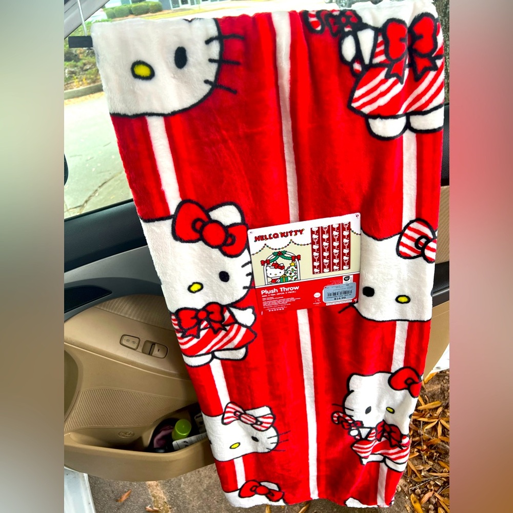 Hello Kitty Christmas Throw ⭐️